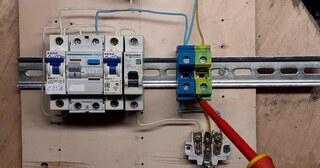 Установка устройства защитного отключения в Новороссийске в октябре